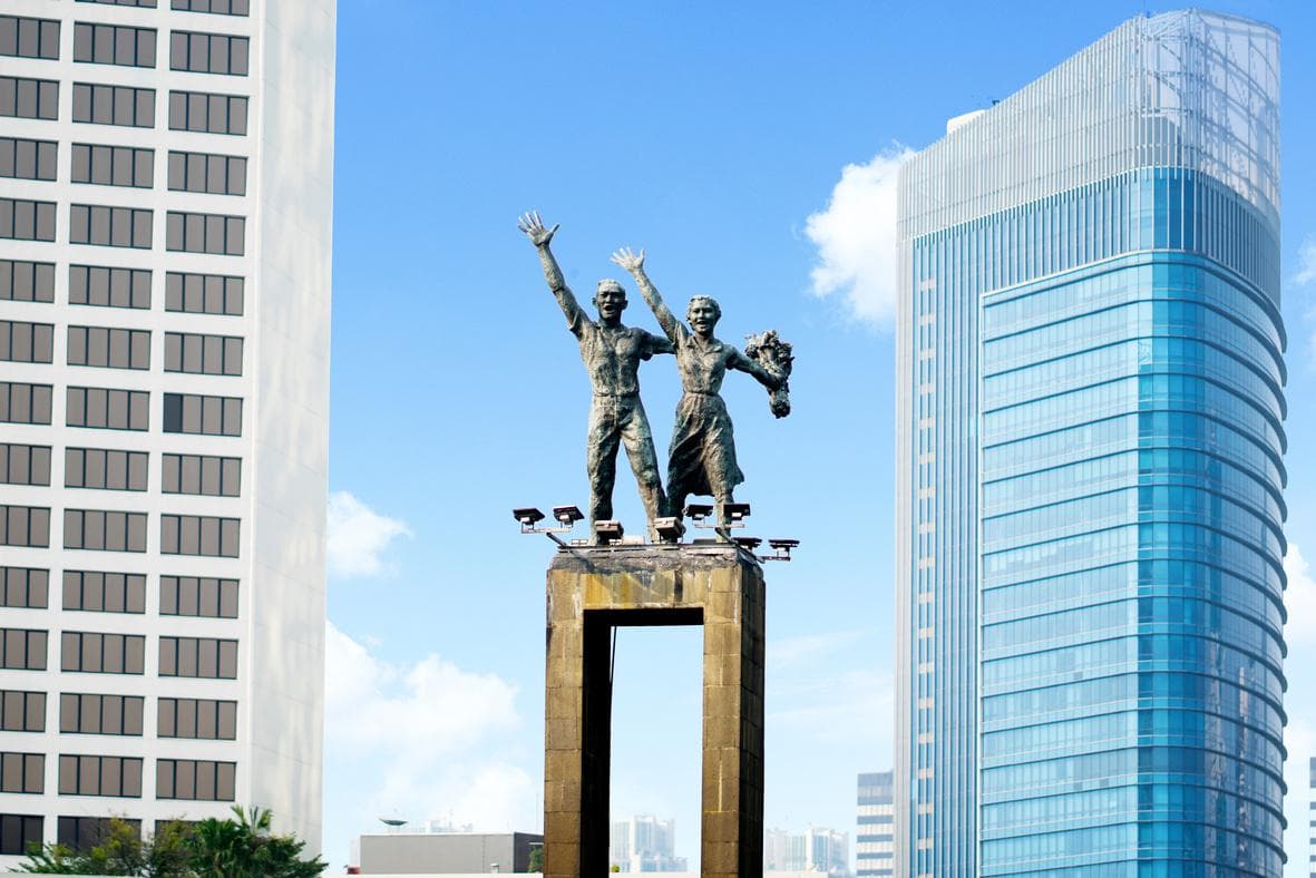 Statue